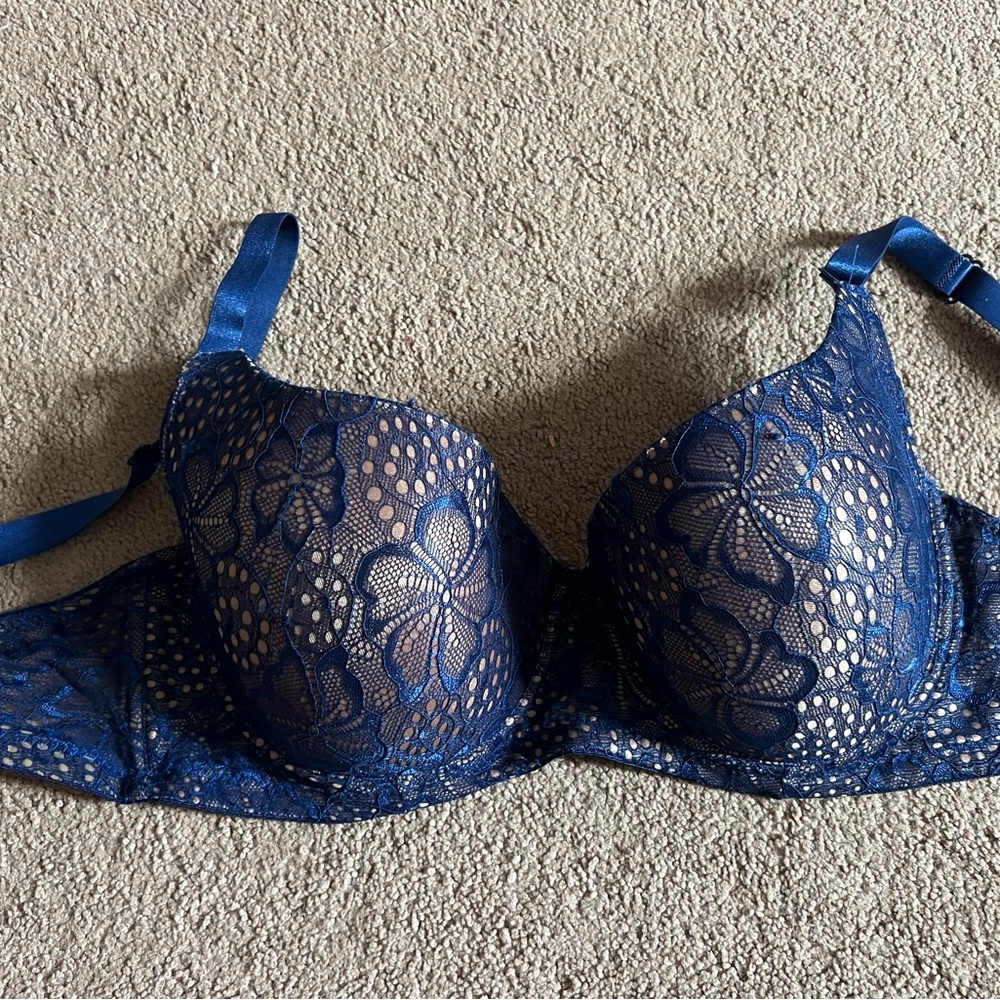 Lacey blue bra.  size 36D
